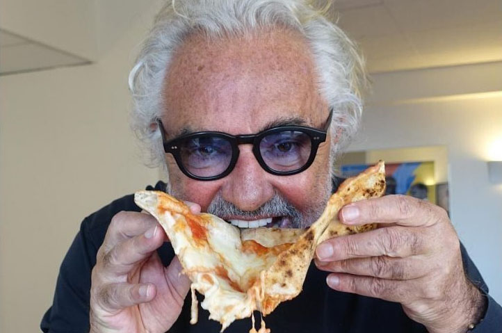 “Crazy Pizza”: ardito o ordito? Briatore vuole aprire una pizzeria a Napoli.